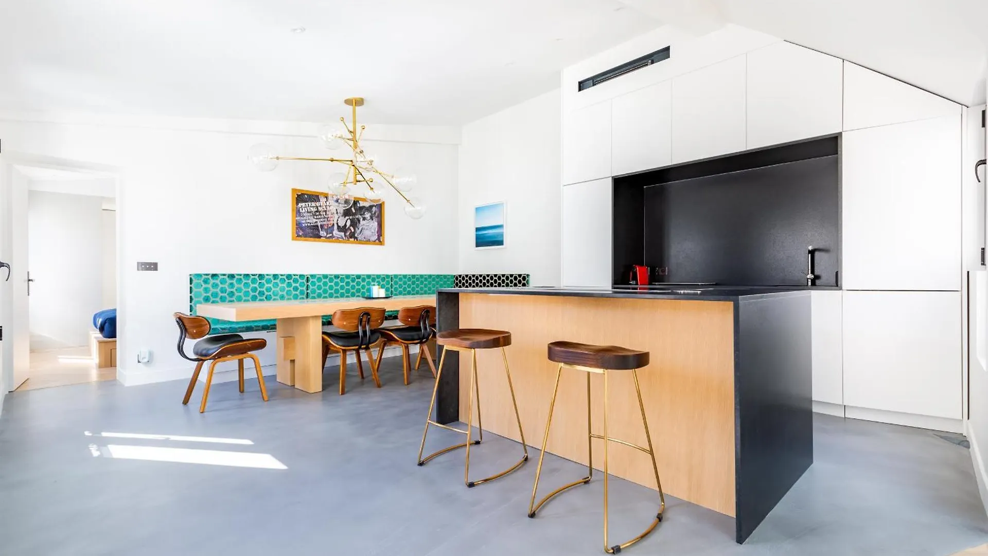 Luxury Flat With Ac 